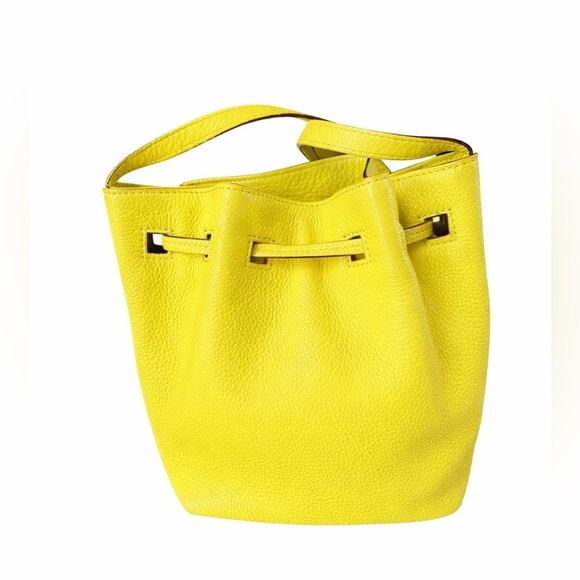 Kate Spade Gray Street Tiny Couper Cubanelle Yellow Drawstring Shoulder Bag - Picture 2 of 6